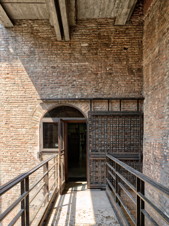 2021-07/1627210395_scarpa-castelvecchio-23